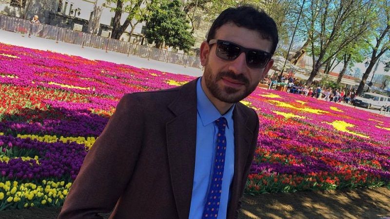 محەممەد عزەدین: وەک ئه‌ركێكی نیشتیمانی دەتوانم بە وەرگێڕان‌ خزمه‌ت به‌ كتێبخانه‌ی گه‌له‌كه‌م بكه‌م
